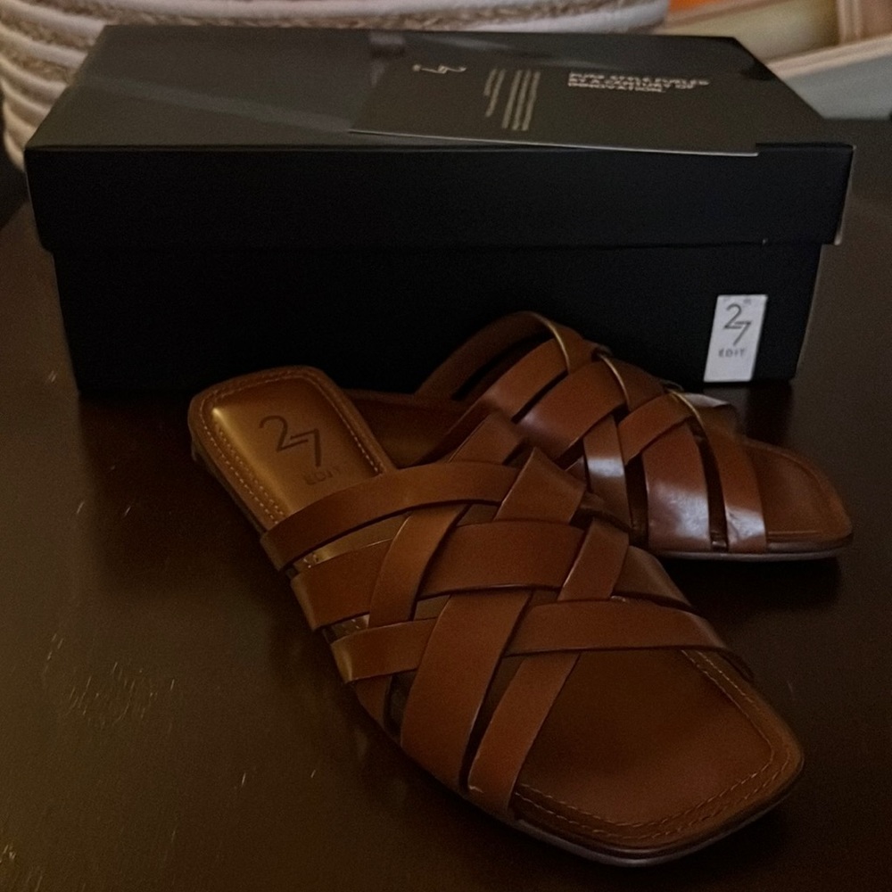 27 EDIT Naturalizer Zoie Square Toe Leather Banded Sandals